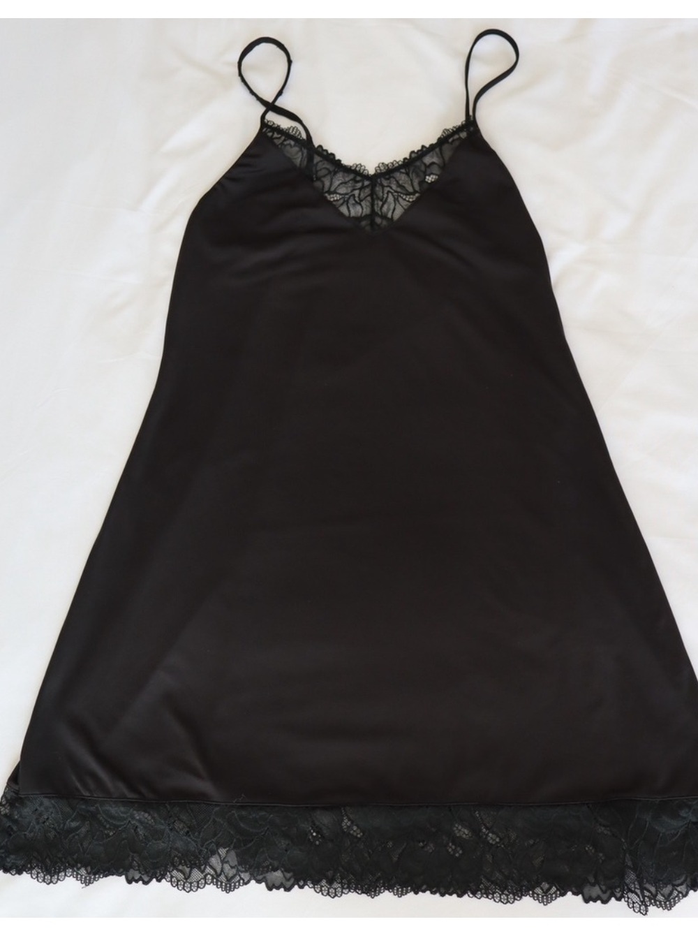 Black Gilligan & O'Malley V-neck chemise/slip with lace overlay